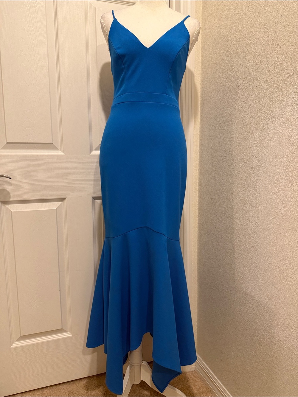 Aqua V-Neck Spaghetti-Strap Mermaid Hem Dress — Bright Blue